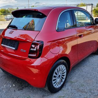 Fiat 500e Red edition
