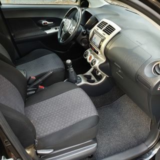 Toyota Urban Cruiser 1.4 D4-D/4x4/6ck