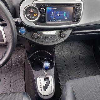 Toyota Yaris 1.5Hybrid Luxury