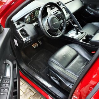 Jaguar E-Pace 2.0i SE/250/AWD/AT9*