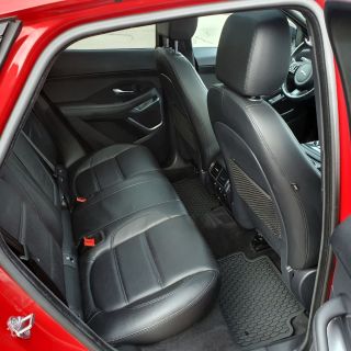 Jaguar E-Pace 2.0i SE/250/AWD/AT9*