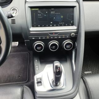 Jaguar E-Pace 2.0i SE/250/AWD/AT9*