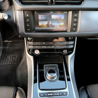Jaguar XF 2.0d/240/R-Sport/AWD