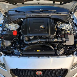 Jaguar XF 2.0d/240/R-Sport/AWD