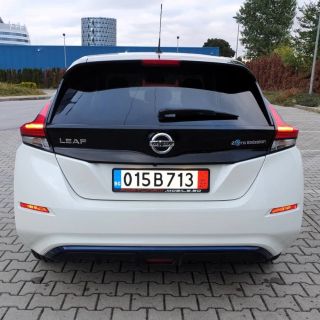 Nissan Leaf 40kWh/150hp/46000km.
