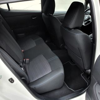 Nissan Leaf 40kWh/150hp/46000km.