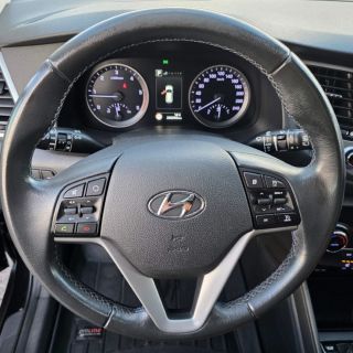 Hyundai Tucson 1. 7 CRDi 141kc *XPossible*