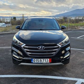 Hyundai Tucson 1. 7 CRDi 141kc *XPossible* Hyundai Tucson 1. 7 CRDi 141kc *XPossible*