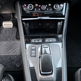 Opel Grandland X/Plug-in Hybrid/AWD/AT8