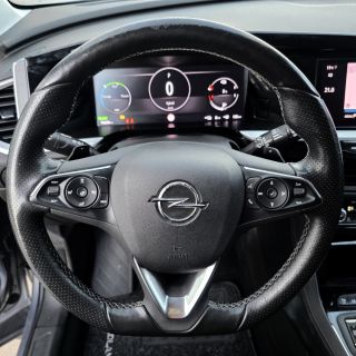 Opel Grandland X/Plug-in Hybrid/AWD/AT8