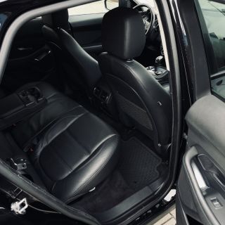 Jaguar E-pace D150/AWD/Automatic/Navi