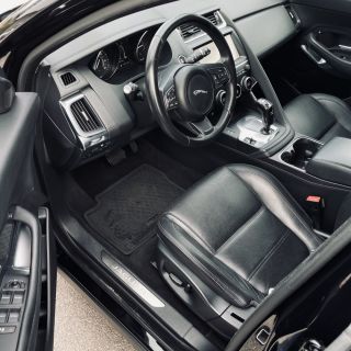 Jaguar E-pace D150/AWD/Automatic/Navi