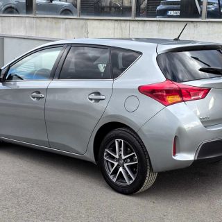 Toyota Auris 1.8vvt-i/136/ Hybrid/Active+