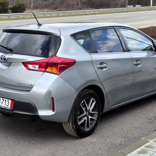 Toyota Auris 1.8vvt-i/136/ Hybrid/Active+