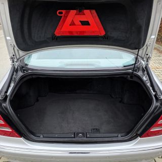 Mercedes Benz S320 V6 benz. Long